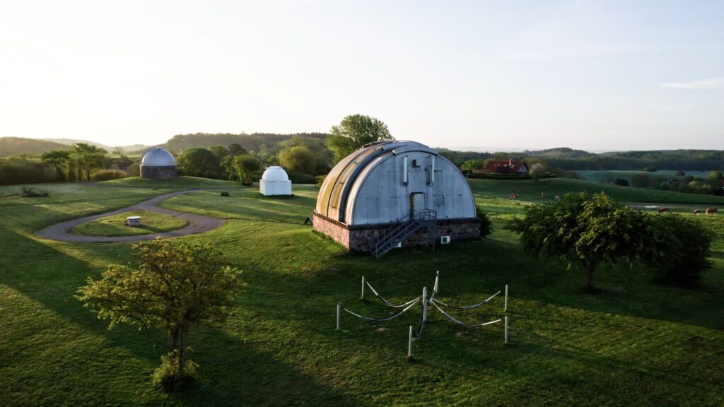 Observatoriet-Brorfelde-holbaek-dronefoto-tslfilm-tsl-film