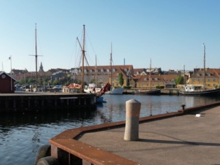 by-centrum-fjord-gammel-havn-holbaek-dag-dronefoto-tslfilm-tsl-film-ID102 by-centrum-fjord-gammel-havn-holbaek-dag-dronefoto-tslfilm-tsl-film
