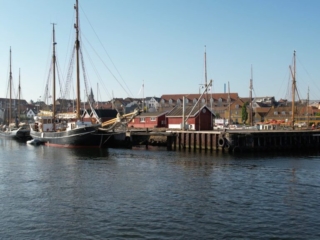 by-centrum-fjord-gammel-havn-holbaek-dag-dronefoto-tslfilm-tsl-film-ID105 by-centrum-fjord-gammel-havn-holbaek-dag-dronefoto-tslfilm-tsl-film