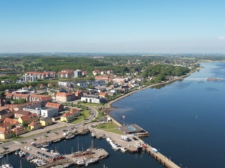by-centrum-fjord-gammel-havn-holbaek-dag-dronefoto-tslfilm-tsl-film-ID106 by-centrum-fjord-gammel-havn-holbaek-dag-dronefoto-tslfilm-tsl-film