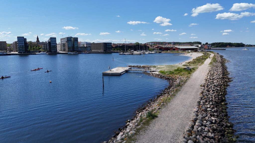 holb&aelig;k-by-centrum-fjord-strand- maritin-have-krags-brygge-tslfilm-tsl-film