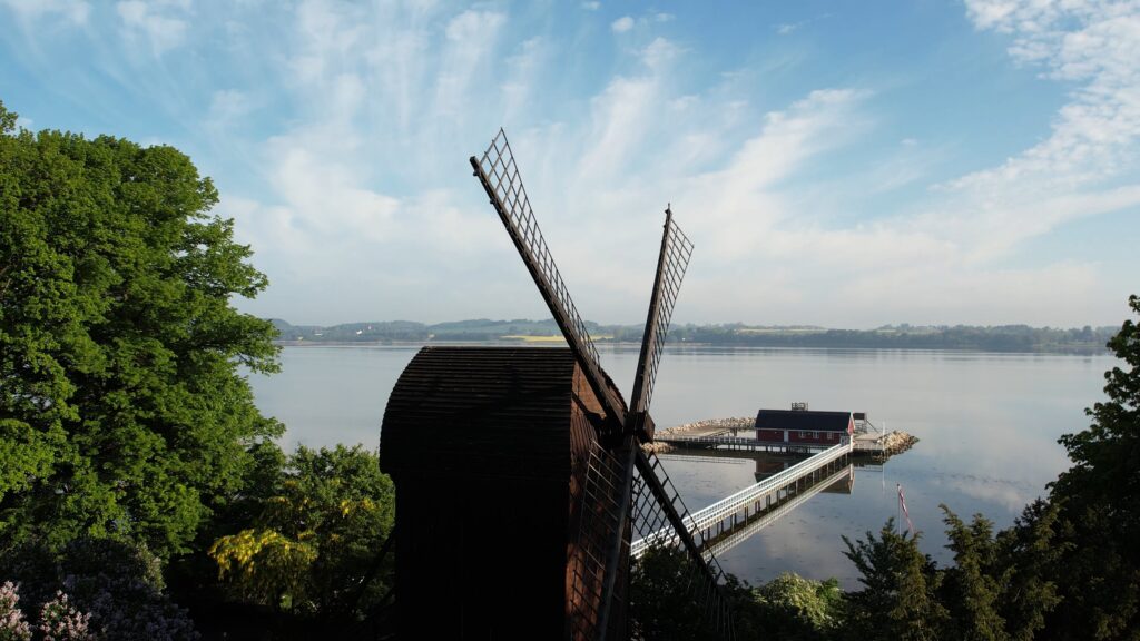 holb&aelig;k-stubm&oslash;llen-s&oslash;badet-venedi-fjord-dronefoto-tslfilm-tsl-film
